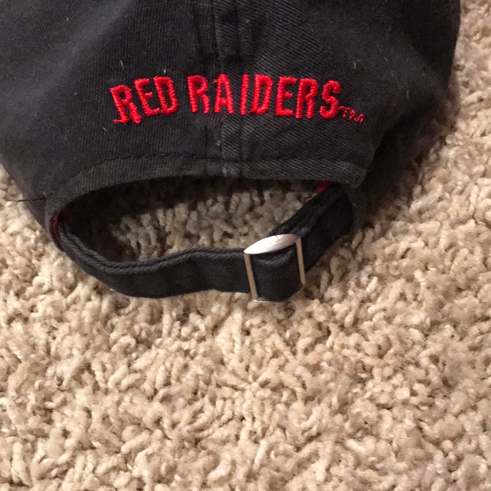 Baseball cap - Picture 2 of 3